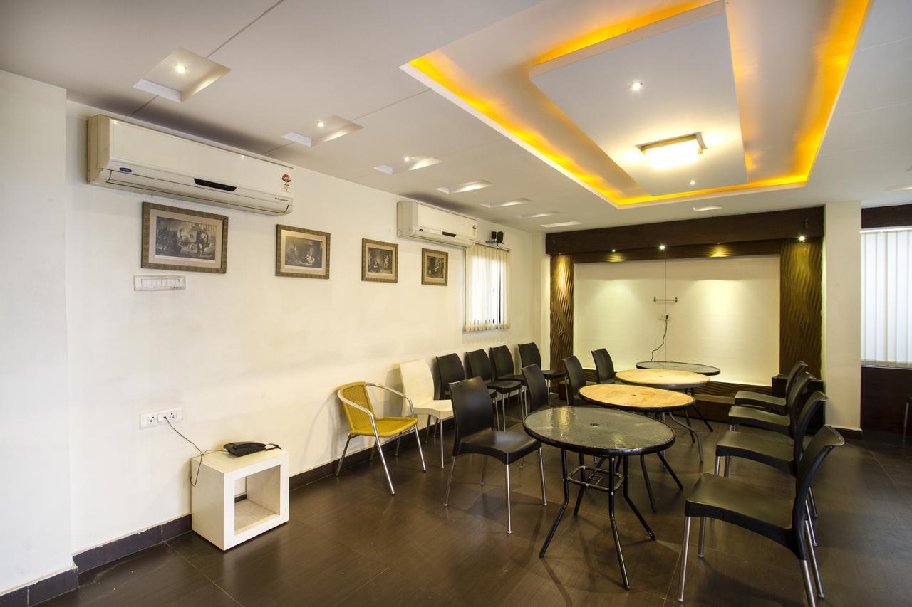 Oyo 984 Hotel Gn International Lalaguda Luaran gambar